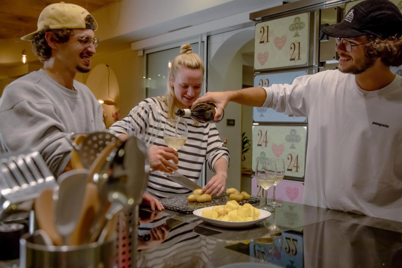 Grand Your Home With Common Kitchens With Self Check-In Энгельберг Экстерьер фото